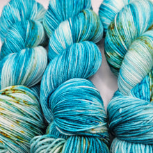 Load image into Gallery viewer, Merino Sock - Blueberry Lemonade - Heathered Yarn Company