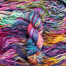 Load image into Gallery viewer, Bulky Merino - Dream Date
